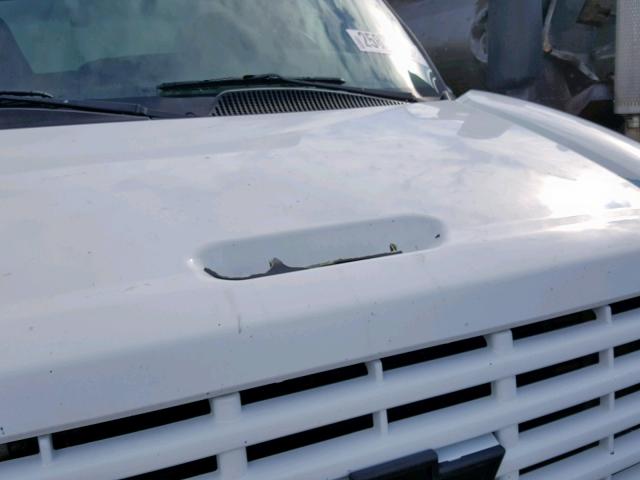 1GBE4C1226F422079 - 2006 CHEVROLET C4500 C4C0 WHITE photo 9