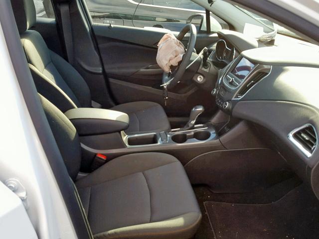 1G1BC5SM5K7119405 - 2019 CHEVROLET CRUZE LS WHITE photo 5