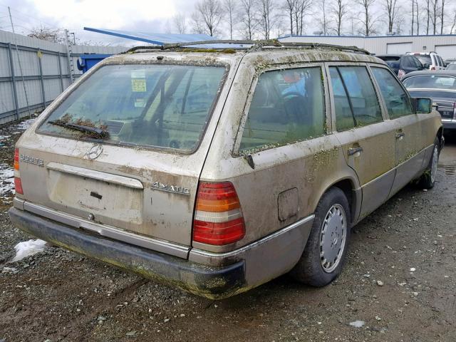 WDBED90E4PF253385 - 1993 MERCEDES-BENZ 300 TE 4MA GOLD photo 4