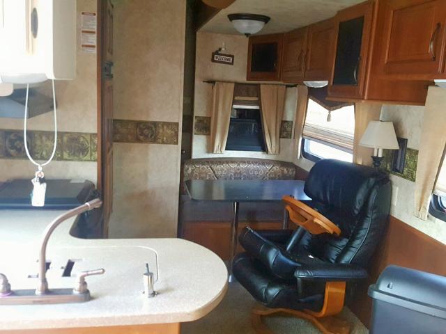 4YDF33320AA740026 - 2010 KEYSTONE MONTANA WHITE photo 6