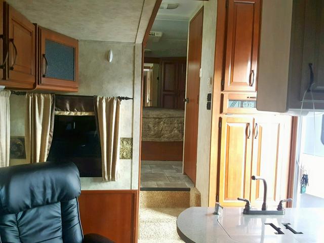 4YDF33320AA740026 - 2010 KEYSTONE MONTANA WHITE photo 8