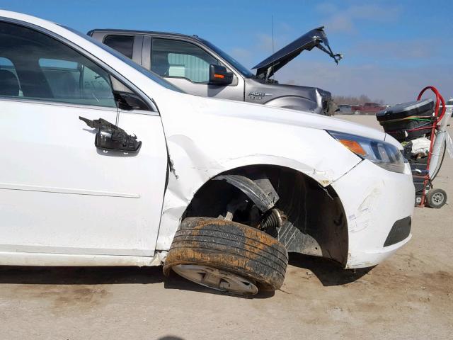 1G11A5SL1FF331707 - 2015 CHEVROLET MALIBU LS 白色 照片 9