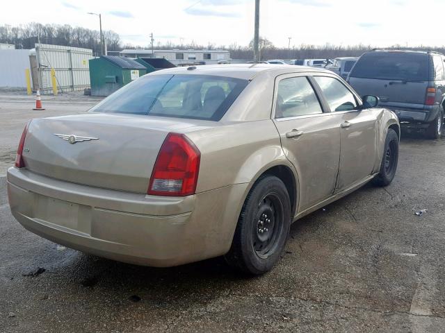 2C3KA43R06H366699 - 2006 CHRYSLER 300 TAN photo 4