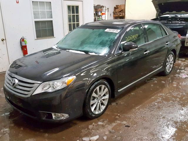 4T1BK3DB7CU470826 - 2012 TOYOTA AVALON BAS GRAY photo 2