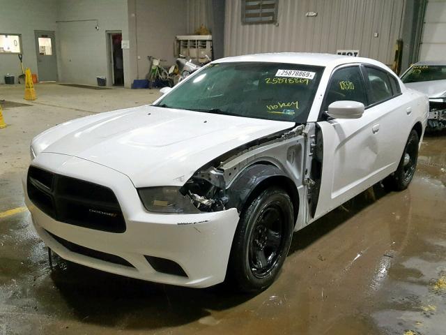 2C3CDXAT9CH288012 - 2012 DODGE CHARGER PO WHITE photo 2