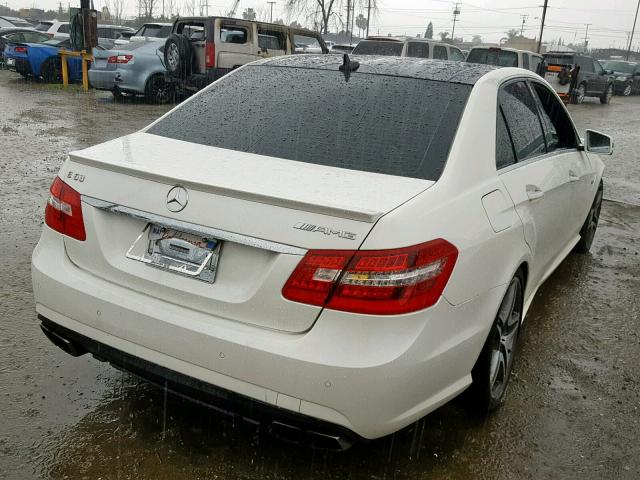 WDDHF7HB7BA403153 - 2011 MERCEDES-BENZ E 63 AMG WHITE photo 4