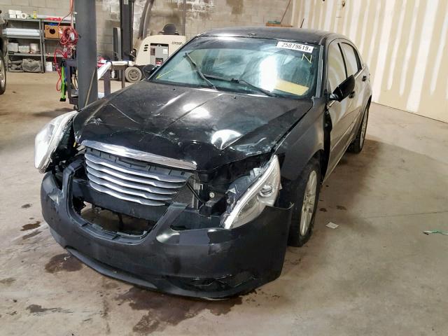 1C3BC4FB8BN552985 - 2011 CHRYSLER 200 LX BLACK photo 2