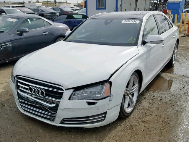 WAURGAFD0DN004560 - 2013 AUDI A8 L QUATT WHITE photo 2