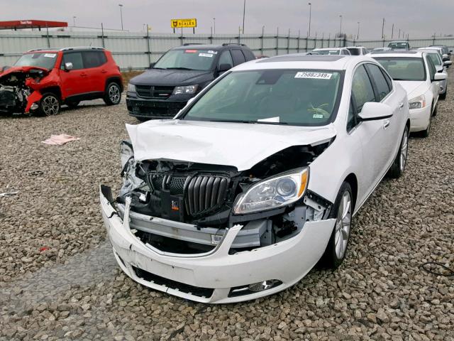 1G4PR5SK7E4103914 - 2014 BUICK VERANO CON WHITE photo 2