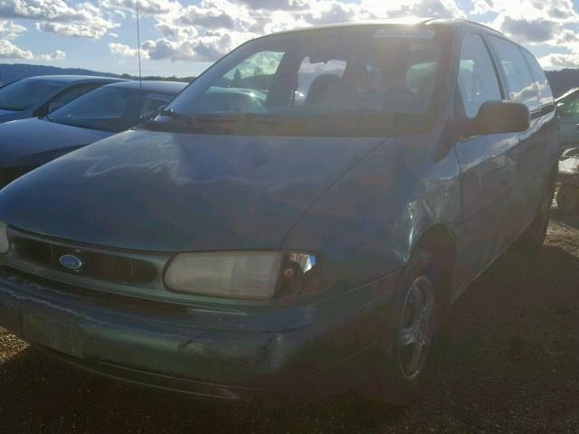 2FMDA5142SBC82667 - 1995 FORD WINDSTAR W GREEN photo 2