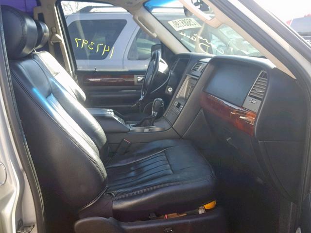 5LMFU28RX3LJ33177 - 2003 LINCOLN NAVIGATOR Gümüş foto 5