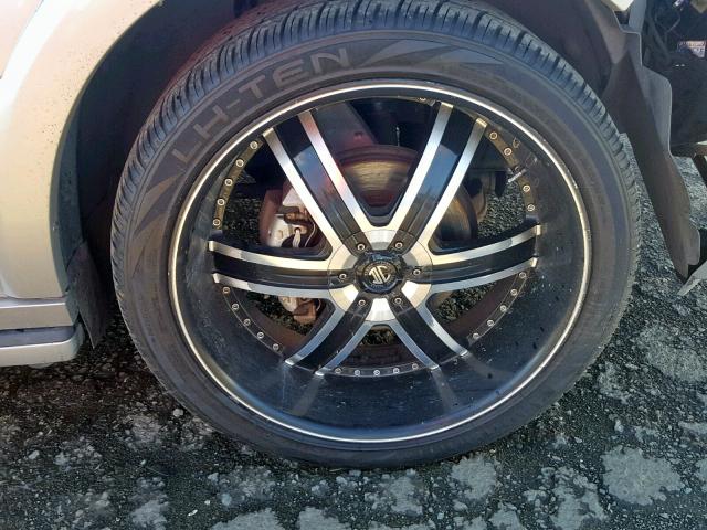 5LMFU28RX3LJ33177 - 2003 LINCOLN NAVIGATOR Gümüş foto 9