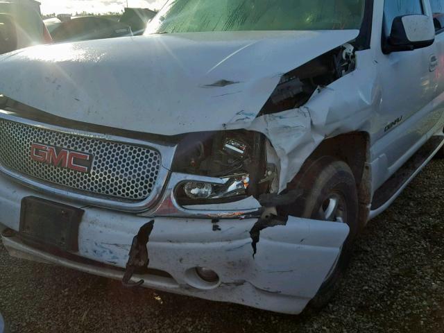 1GKEK63U83J304939 - 2003 GMC YUKON DENA WHITE photo 9