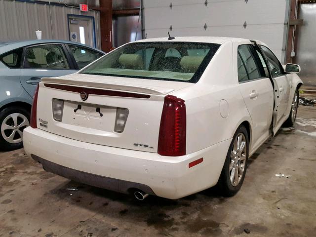 1G6DC67A560125484 - 2006 CADILLAC STS WHITE photo 4