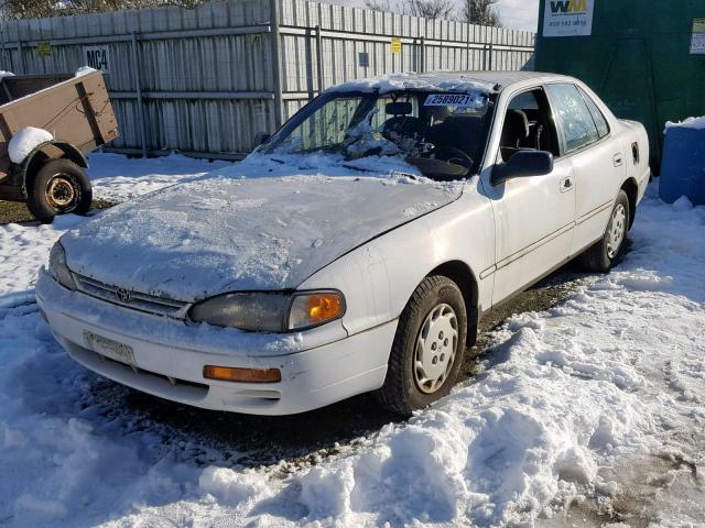 4T1BG12KXTU669247 - 1996 TOYOTA CAMRY DX WHITE photo 2