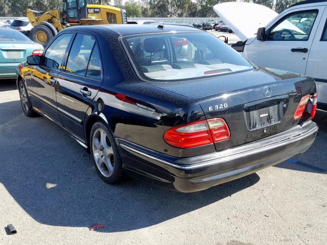 WDBJF65J81B245978 - 2001 MERCEDES-BENZ E 320 BLACK photo 3