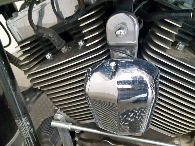 1HD1FB410BB676844 - 2011 HARLEY-DAVIDSON FLHR BLACK photo 15