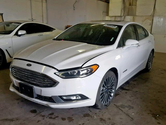 3FA6P0RU2HR314357 - 2017 FORD FUSION TIT WHITE photo 2