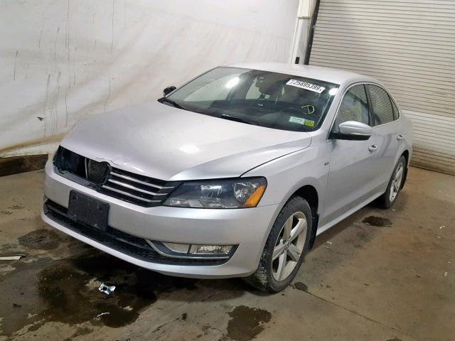 1VWAT7A35FC103397 - 2015 VOLKSWAGEN PASSAT S SILVER photo 2