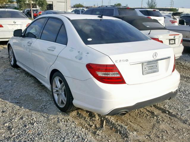 WDDGF4HB7DR246707 - 2013 MERCEDES-BENZ C 250 WHITE photo 3