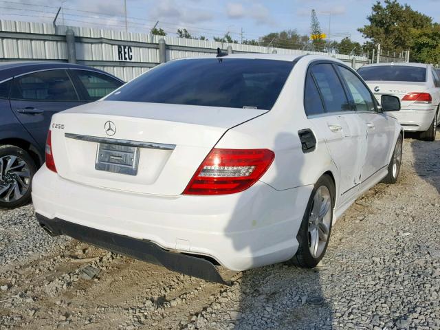 WDDGF4HB7DR246707 - 2013 MERCEDES-BENZ C 250 WHITE photo 4