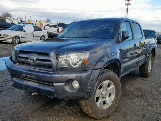 3TMLU4EN7AM043360 - 2010 TOYOTA TACOMA DOU ნაცრისფერი ფოტო 2