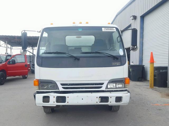 JALE5B16157900442 - 2005 ISUZU NQR WHITE photo 9