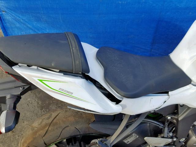 JKBZXJE1XHA025624 - 2017 KAWASAKI ZX636 E WHITE photo 6