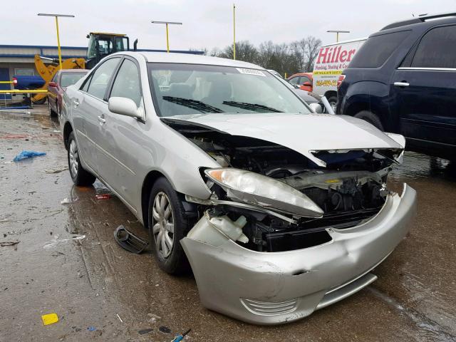 4T1BE30K15U032917 - 2005 TOYOTA CAMRY LE SILVER photo 1