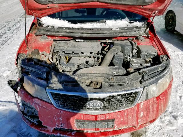 KNAFU5A28D5684281 - 2013 KIA FORTE EX RED photo 7