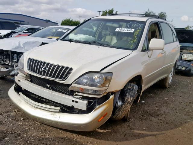 JT6HF10U6Y0157352 - 2000 LEXUS RX 300 WHITE photo 2