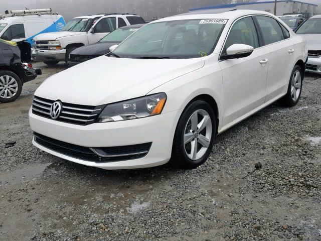 1VWBH7A37CC049358 - 2012 VOLKSWAGEN PASSAT SE WHITE photo 2