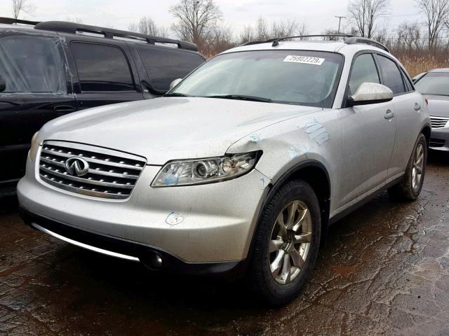 JNRAS08W77X200043 - 2007 INFINITI FX35 SILVER photo 2