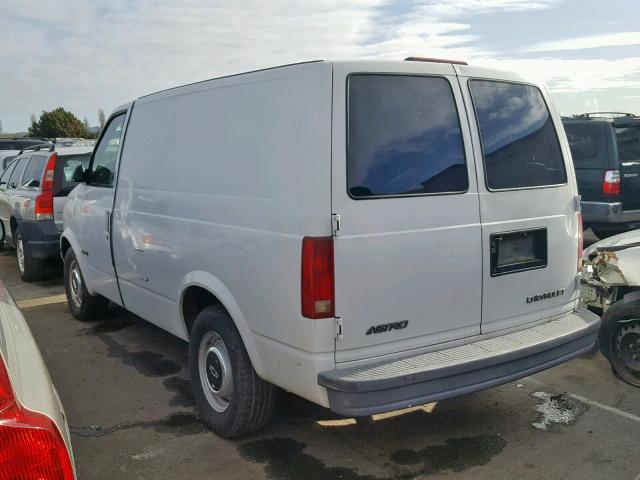 1GCDM19W7XB123943 - 1999 CHEVROLET ASTRO WHITE photo 3