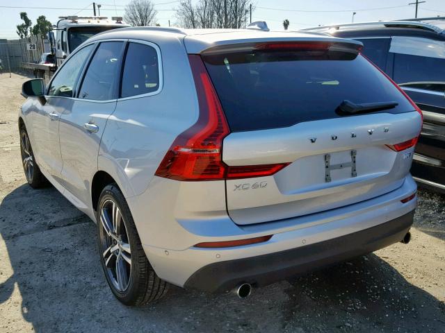 LYV102RK1JB101394 - 2018 VOLVO XC60 T5 SILVER photo 3