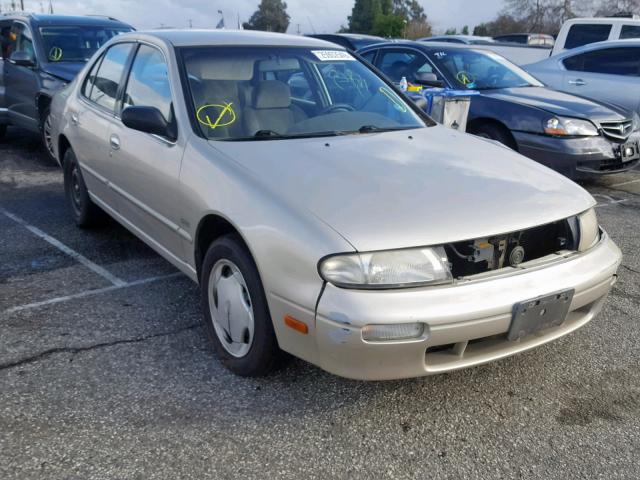 1N4BU31F2PC241042 - 1993 NISSAN ALTIMA XE BEIGE photo 1