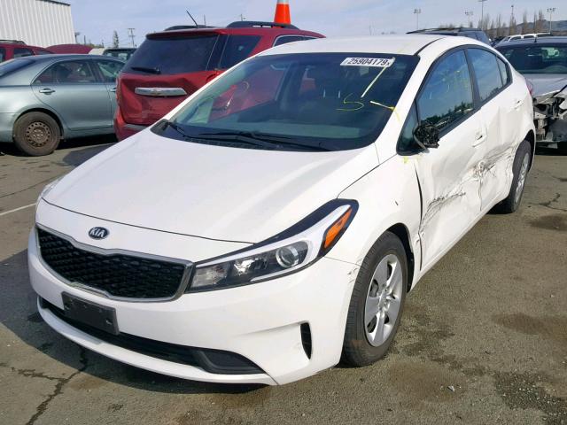 3KPFK4A72HE061568 - 2017 KIA FORTE LX WHITE photo 2