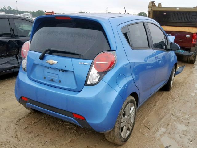 KL8CB6S9XEC494565 - 2014 CHEVROLET SPARK LS BLUE photo 4