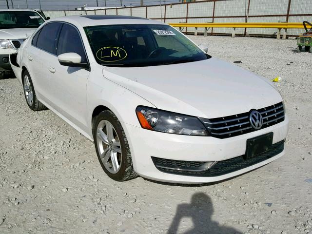 1VWBV7A30FC078343 - 2015 VOLKSWAGEN PASSAT SE WHITE photo 1