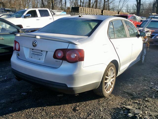 3VWRA71K28M164160 - 2008 VOLKSWAGEN JETTA WOLF SILVER photo 4