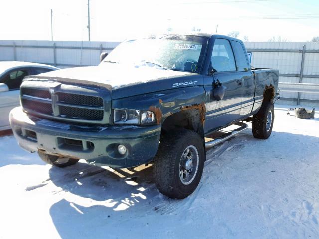 1B7KF23Z2YJ127805 - 2000 DODGE RAM 2500 GREEN photo 2