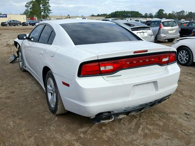 2C3CDXBG4DH622627 - 2013 DODGE CHARGER SE WHITE photo 3