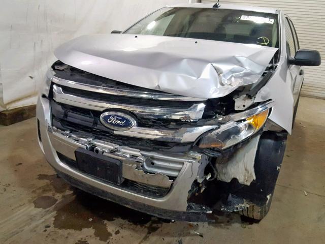 2FMDK4GC6EBB51333 - 2014 FORD EDGE SE SILVER photo 9