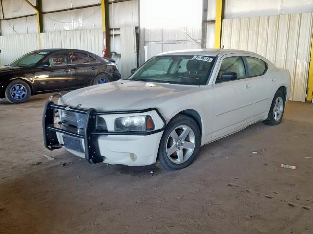 2B3KA33G68H242915 - 2008 DODGE CHARGER SX WHITE photo 2