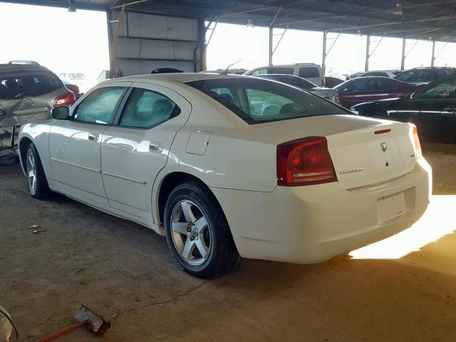 2B3KA33G68H242915 - 2008 DODGE CHARGER SX WHITE photo 3