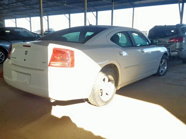 2B3KA33G68H242915 - 2008 DODGE CHARGER SX WHITE photo 4