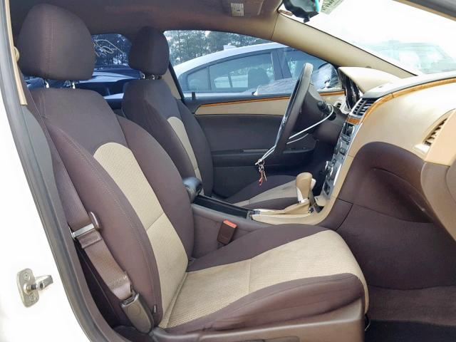 1G1ZC5EU0BF111101 - 2011 CHEVROLET MALIBU 1LT თეთრი ფოტო 5