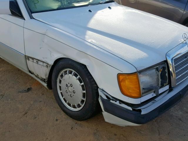 WDBEA51D6LB069851 - 1990 MERCEDES-BENZ 300 CE WHITE photo 9