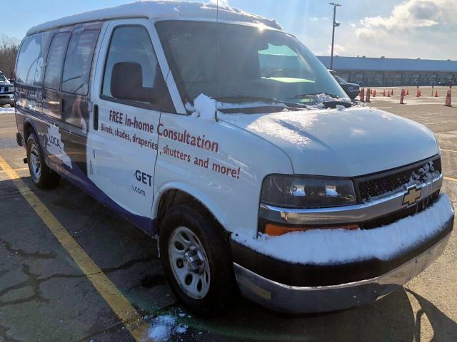 1GCSHAF4XB1134836 - 2011 CHEVROLET EXPRESS G1 WHITE photo 1