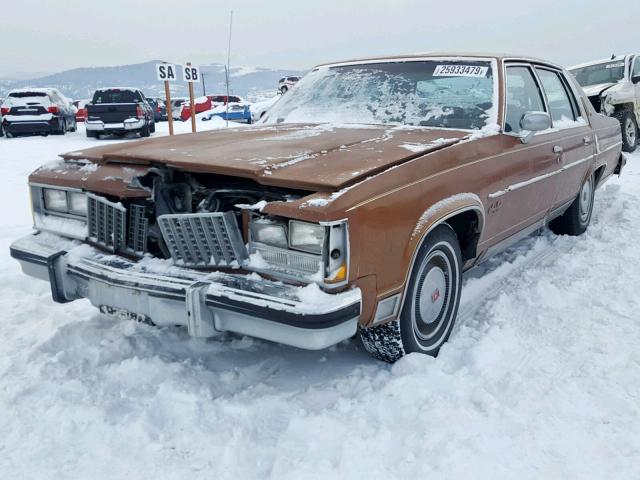 3X69N9M152395 - 1979 OLDSMOBILE NINETY-EIG GOLD photo 2